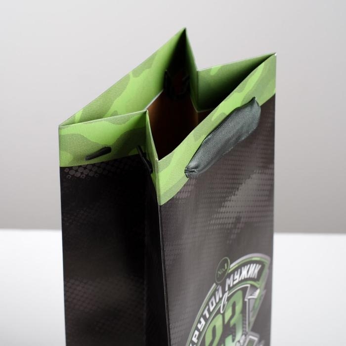 Пакет подарочный под бутылку, упаковка, &laquo;Крутой мужик&raquo;, 36 х 13 х 10 см