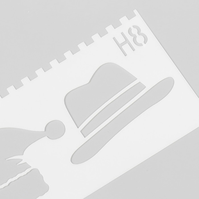 Трафарет с фигурным краем "Гардероб" набор 8 шт 17х6 см