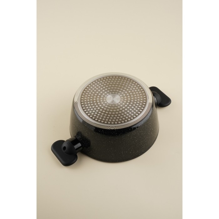 Кастрюля алюминиевая с антипригарным покрытием SL Home, d=20 см, h=10,5 см, индукция, цвет чёрный Кастрюля алюминиевая с антипригарным покрытием SL Home, d=20 см, h=10,5 см, индукция, цвет чёрный