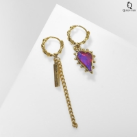 Серьги висячие со стразами «Сердце» асимметрия, цвет красный в чернёном золоте, 6,2 см Серьги висячие со стразами «Сердце» асимметрия, цвет красный в чернёном золоте, 6,2 см