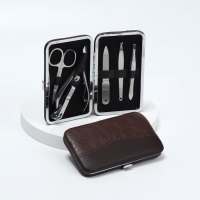 Набор маникюрный &laquo;Рептилия&raquo;, 6 предметов, в футляре, цвет коричневый/чёрный