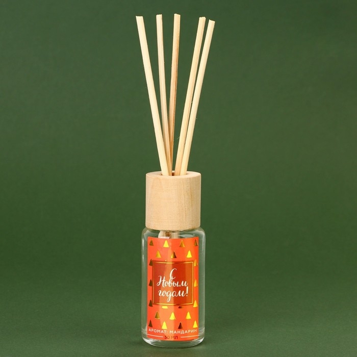 Набор новогодних свечей с аромадиффузором Набор новогодних свечей с аромадиффузором "Чудес, тепла и уюта", аромат мандарин