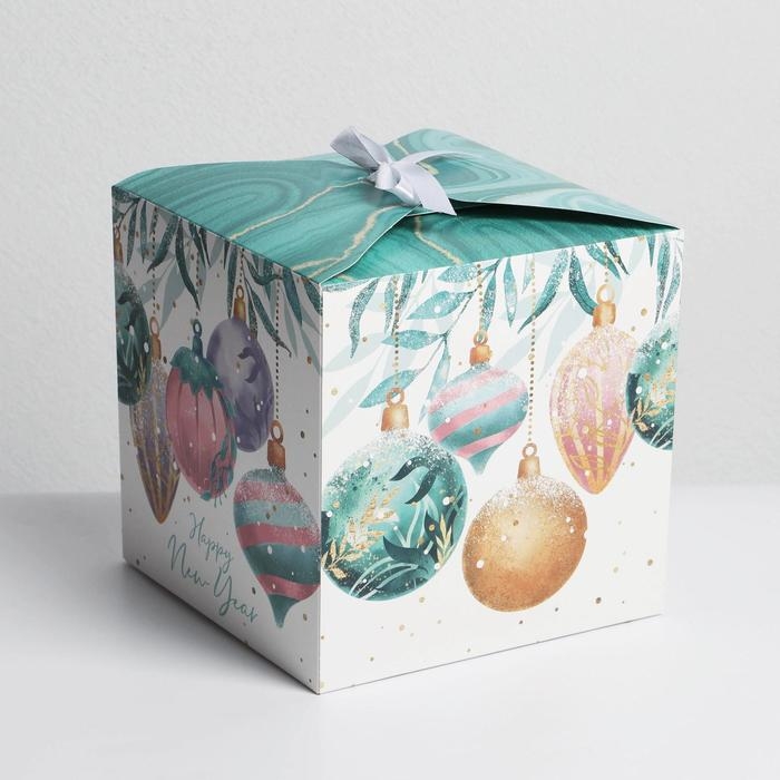 Коробка подарочная новогодняя складная &laquo;Волшебство нового года&raquo;, 18 х 18 х 18 см, Новый год