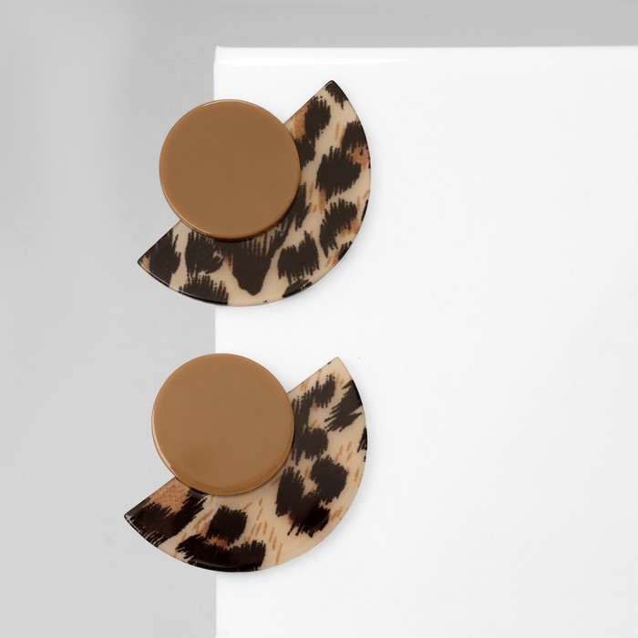 Серьги пластик &laquo;Танзания&raquo; полукруг бежевый леопард, цветные