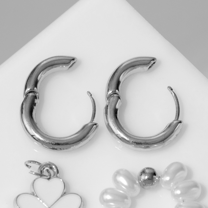 Серьги со съёмным элементом &laquo;Трансформер&raquo; клевер-сердце, цвет бело-бежевый в серебре