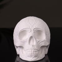 Фигура "Череп с орнаментом" 6х5х5 см, натуральный