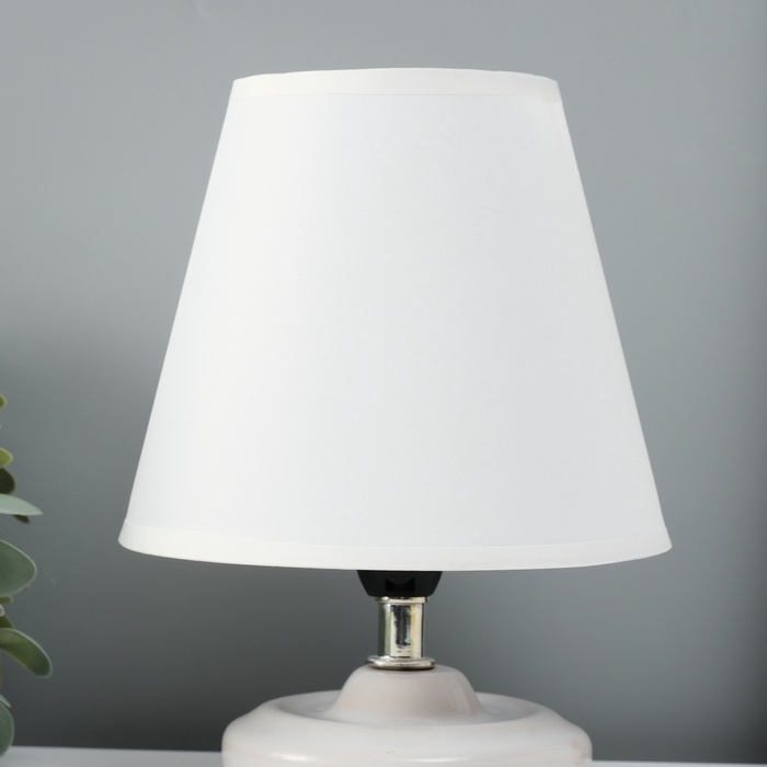 Лампа настольная "Мини" 1х40Вт Е14 белый 15х15х20см МОДЕЛЬ: 3133993