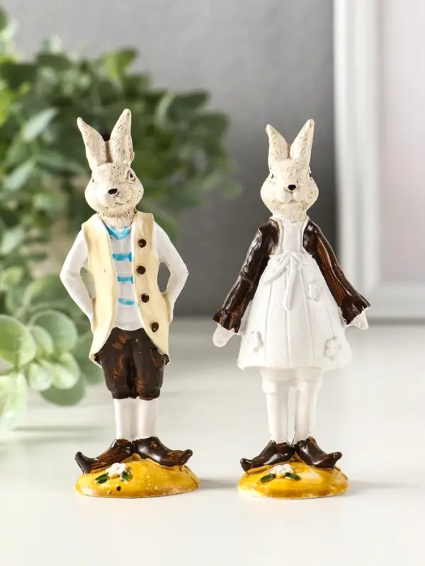 Сувенир полистоун "Нарядный Зайчик/Зайка" МИКС 4,5х3.2х11.5 см