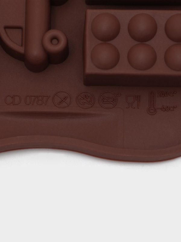 Форма для конфет и шоколада Доляна &laquo;Детские игрушки&raquo;, силикон, 21&times;11 см, 15 ячеек (3,5&times;2 см), цвет МИКС