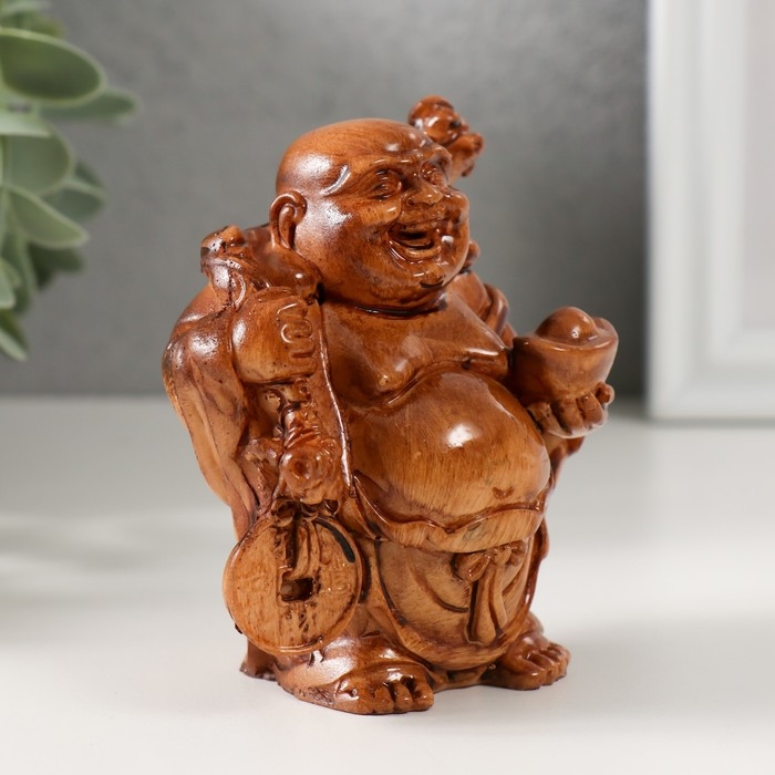 Нэцкэ полистоун под дерево Нэцкэ полистоун под дерево "Хотей. Богатство" 7,2х6,8х9,2 см