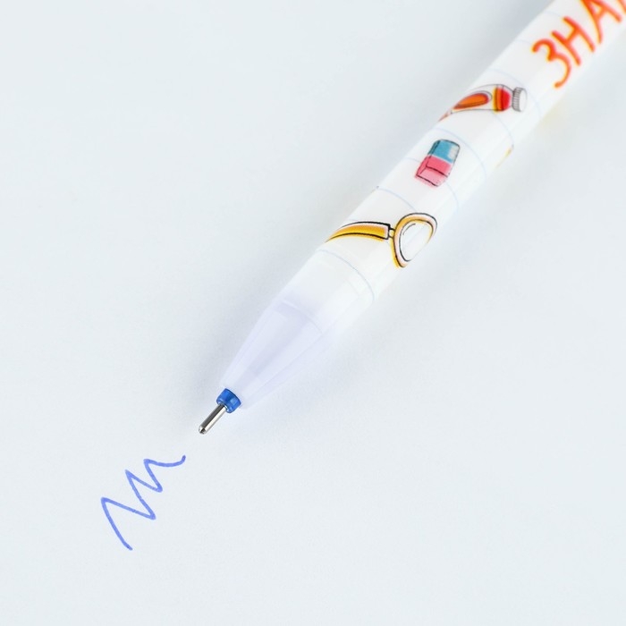 Подарочный набор на выпускной: блокнот А6, 32 л и ручка пиши-стирай &laquo;Вперёд к знаниям&raquo;