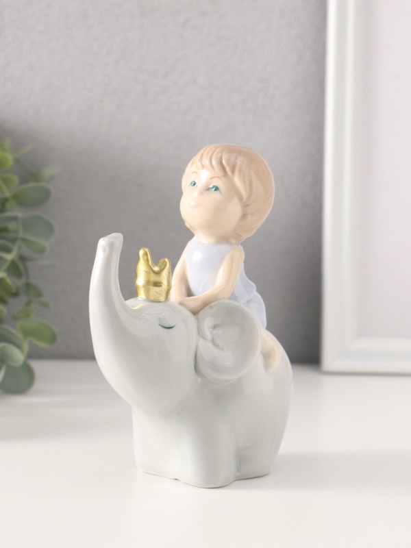 Фигурка керамика &laquo;Малыш на слоне&raquo;, 4.5&times;10.5&times;13 см