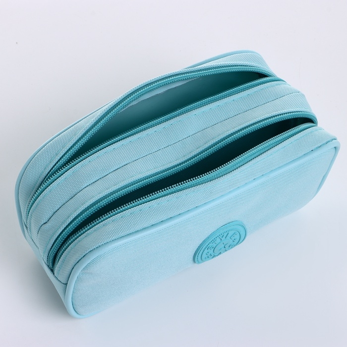 Косметичка-пенал, 2 отдела на молниях, цвет голубой Косметичка-пенал, 2 отдела на молниях, цвет голубой