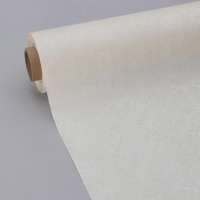 Клеенка столовая на нетканой основе с тиснением &laquo;Вензеля&raquo;, ширина 135 см, рулон 20 м, цвет белый