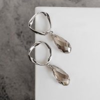 Серьги со стразами &laquo;Сиа&raquo; капли, цвет белый в серебре