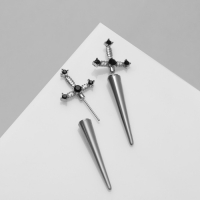 Серьги со стразами &laquo;Кресты&raquo; готика, цвет чёрный в серебре