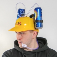 Каска с отверстиями под банки «Работа не волк, в лес не убежит», обхват головы 56-58 см Каска с отверстиями под банки «Работа не волк, в лес не убежит», обхват головы 56-58 см