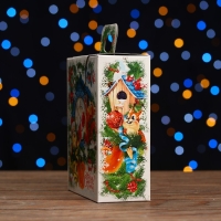 Новый год. Коробка подарочная "Белки и стрелки", 15,5 х 7 х 18,5 см. Новый год. Коробка подарочная "Белки и стрелки", 15,5 х 7 х 18,5 см.