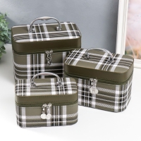 Шкатулка кожзам с зеркалом "Клетка. Зелёный" набор 3 шт 18х10х12,5 21х13х15,5 23х15х18,5 см Шкатулка кожзам с зеркалом "Клетка. Зелёный" набор 3 шт 18х10х12,5 21х13х15,5 23х15х18,5 см