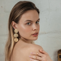 Клипсы &laquo;Лёгкость&raquo; три диска, цвет золото