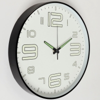 Часы настенные интерьерные &laquo;Классика&raquo;, плавный ход, светящиеся, d-35 см