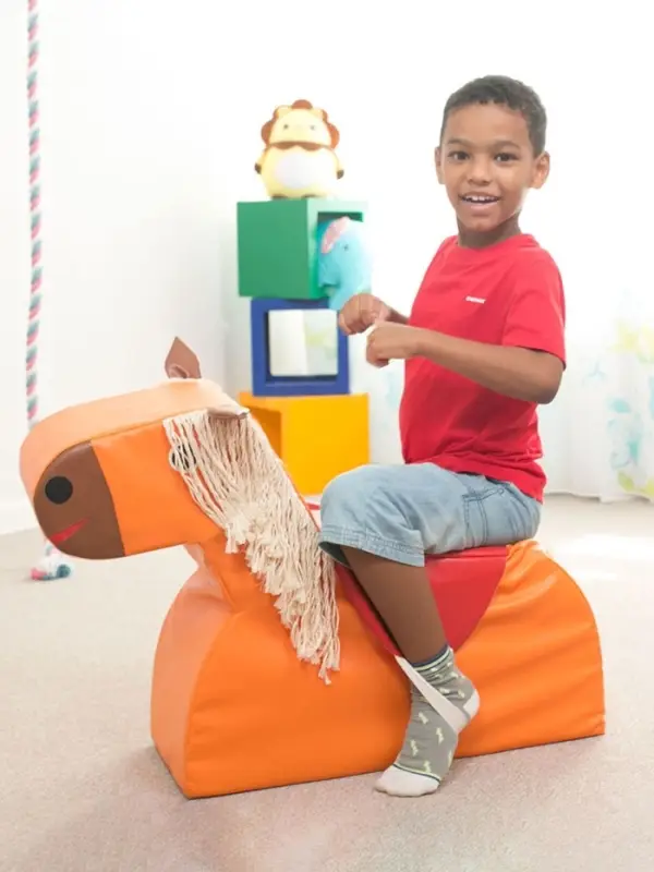 Мягкий модуль &laquo;Лошадка&raquo;