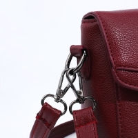 Сумка-мессенджер на магните, цвет бордовый Сумка-мессенджер на магните, цвет бордовый