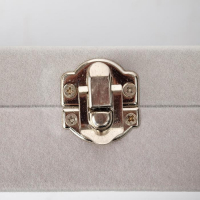 Подставка для украшений &laquo;Шкатулка&raquo; , 7 полос, 3 ячейки, 20&times;15&times;4,5, цвет серый