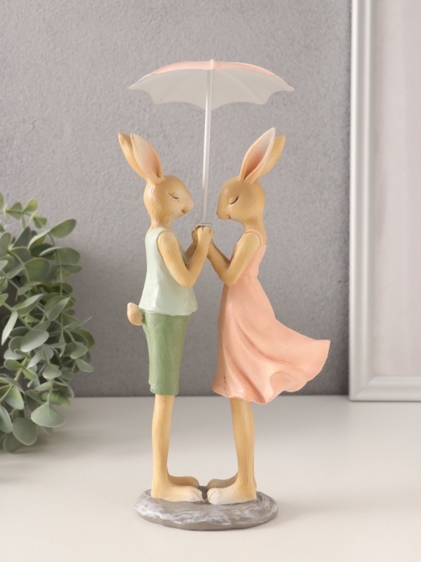 Сувенир полистоун "Романтика. Кролики под зонтом" 12х9,5х25,5 см
