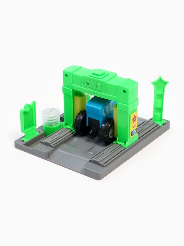 Автомойка &laquo;Синий трактор&raquo;, поливает водой, свет, звук