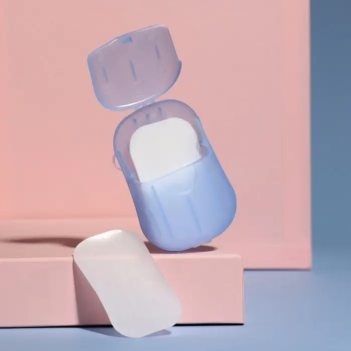 Мыло листовое, в пластинах, 18 (&plusmn; 2) шт., в футляре, голубое