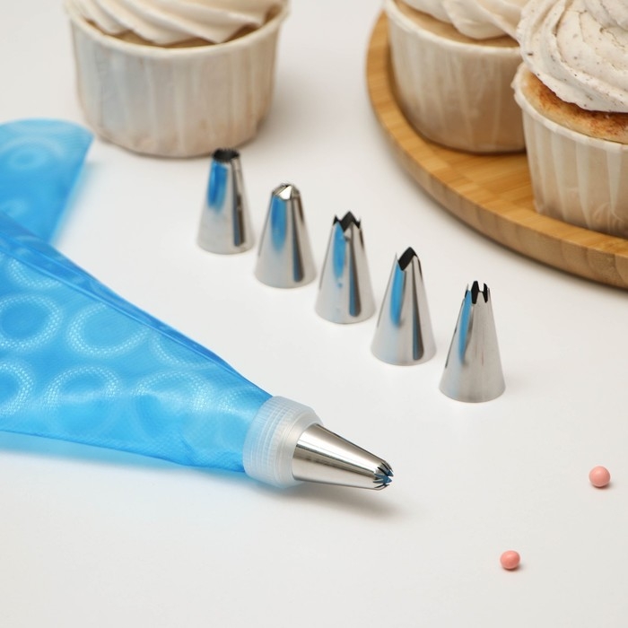 Набор кондитерский Доляна &laquo;Хоста&raquo;, 8 предметов: 6 насадок, адаптер, мешок кондитерский 27&times;15 см, цвет МИКС