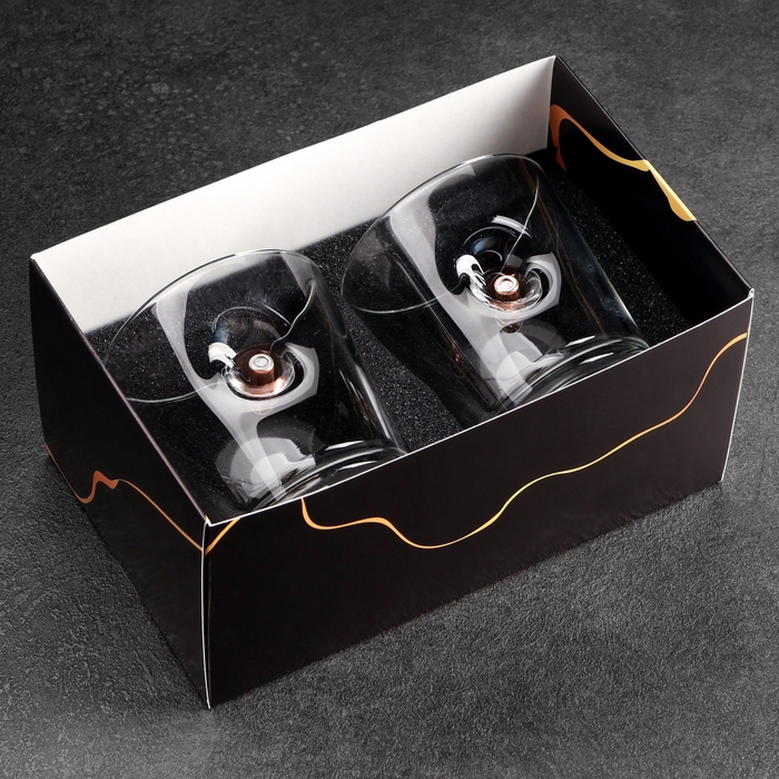 Набор стаканов для виски "Непробиваемые. Ода с пулей"