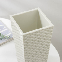 Кашпо для цветов со вставкой &laquo;Ротанг&raquo;, вставка 1,5 л, цвет белый