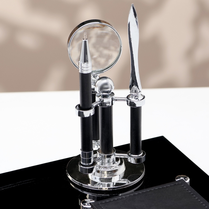 Набор настольный канцелярский 8в1 с визитницей, карандашницей, лупой и ножом для писем Набор настольный канцелярский 8в1 с визитницей, карандашницей, лупой и ножом для писем