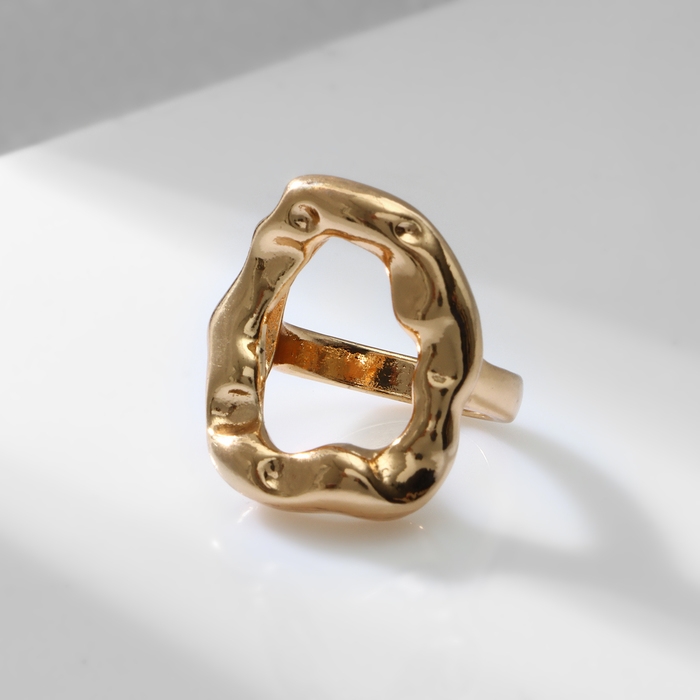 Кольцо металл &laquo;Тренд&raquo; мятый овал, цвет золото, размер 16
