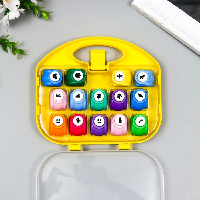 Набор фигурных дыроколов в сундуке 14 шт МИКС