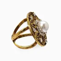 Кольцо для платка "Цветок в круге", цвет белый в чернёном золоте