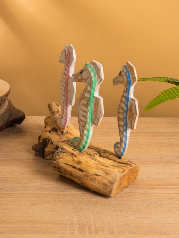 Сувенир &laquo;Морские коньки&raquo;, 25&times;15&times;21 см, дерево, разноцветный