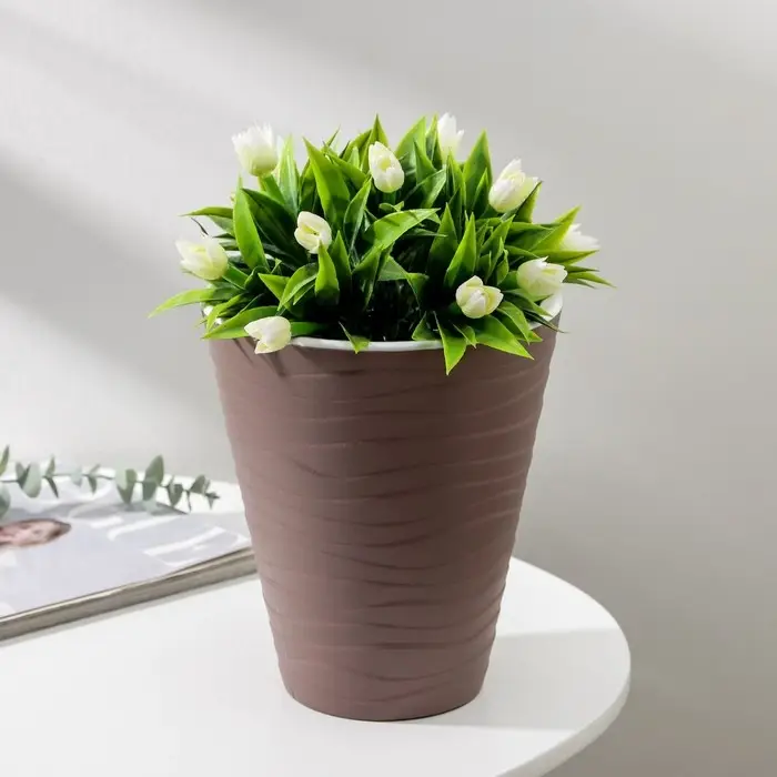 Кашпо для цветов со вставкой &laquo;Валенсия&raquo;, 2,8 л, цвет мокко