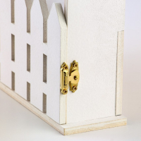 Ключница настенная &laquo;Белая&raquo;, 22,5 х 30,5 х 5,7 см.