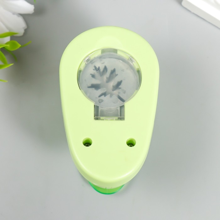 Фигурный компостер "Рукоделие. Узор 075" 8,5х5,4 см, d = 2.5 см