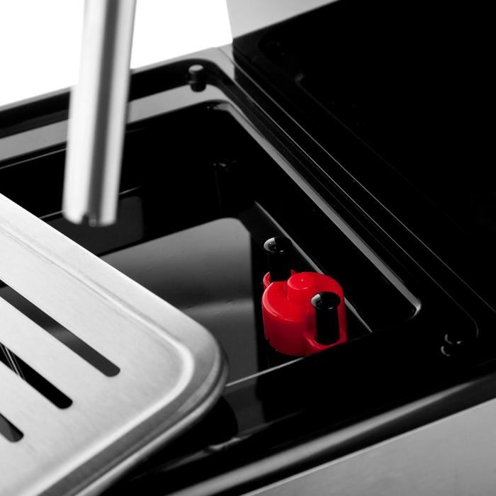 Кофеварка BRAYER BR1101, рожковая, 1500 Вт, 1.5 л, капучинатор, серебристая