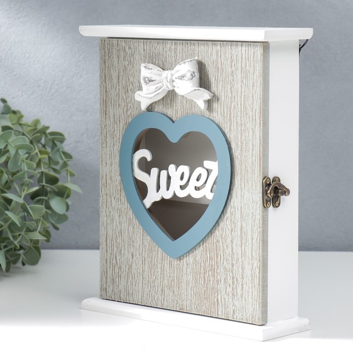 Ключница дерево 6 крючков Ключница дерево 6 крючков "Сердце и бант" серый 25,5х7х21 см