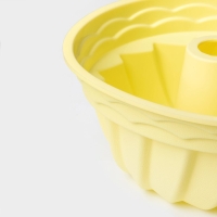 Форма для выпечки Доляна &laquo;Немецкий кекс. Заварное печенье&raquo;, силикон, 19&times;19 см, цвет жёлтый