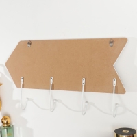 Крючки декоративные дерево "Розы с перьями и бабочками" 5,5х39,5х23 см Крючки декоративные дерево "Розы с перьями и бабочками" 5,5х39,5х23 см