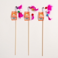 Дразнилка - удочка "Салют из перьев с шариками" на деревянной палочке, микс цветов Дразнилка - удочка "Салют из перьев с шариками" на деревянной палочке, микс цветов