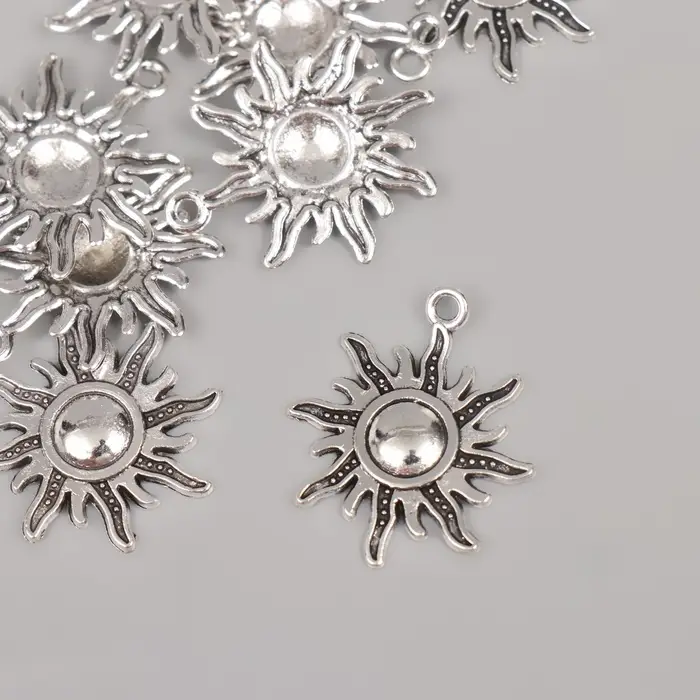 Металлический элемент, декоративная подвеска &laquo;Арт Узор. Яркое солнышко&raquo;, серебро, 2.8&times;2.5 см