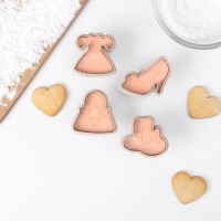 Набор форм для печенья &laquo;Одежда&raquo;, 4 шт, бежевый