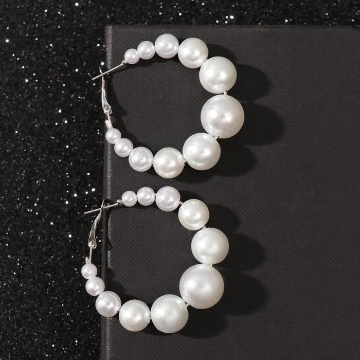 Серьги-кольца &laquo;Жемчуг&raquo; большие, цвет белый в серебре, d= 5 см